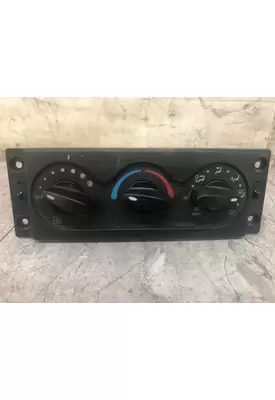 International DURASTAR (4400) Heater & AC Temperature Control