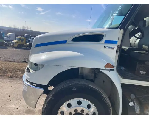 International DURASTAR (4400) Hood