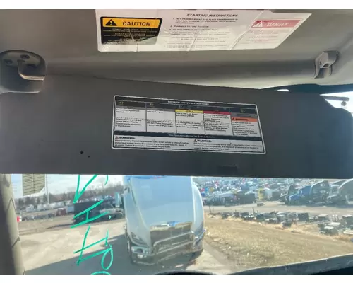 International DURASTAR (4400) Interior Sun Visor