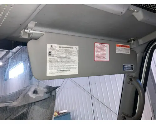 International DURASTAR (4400) Interior Sun Visor
