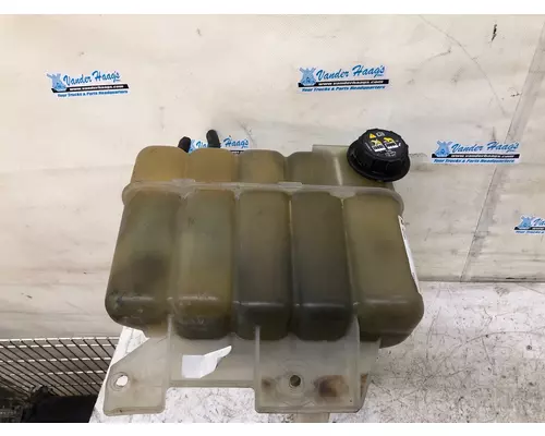 International DURASTAR (4400) Radiator Overflow Bottle  Surge Tank