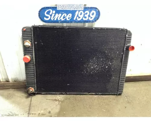 International DURASTAR (4400) Radiator