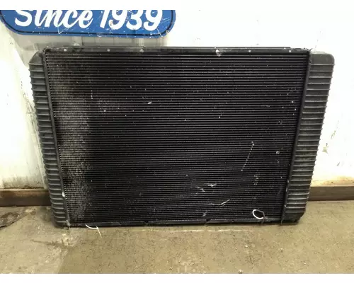 International DURASTAR (4400) Radiator