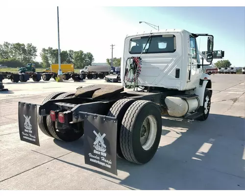 International DURASTAR (4400) Truck