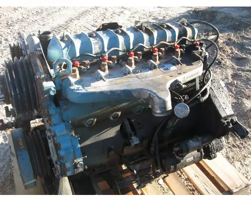 Cylinder Head INTERNATIONAL DT 360 Active Truck Parts