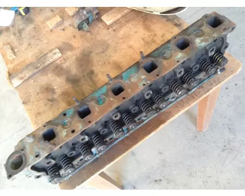 Cylinder Head INTERNATIONAL DT 466 Active Truck Parts