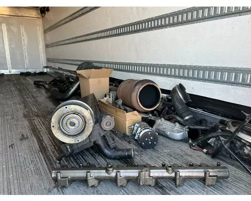 Camshaft INTERNATIONAL DT 466E DTI Trucks