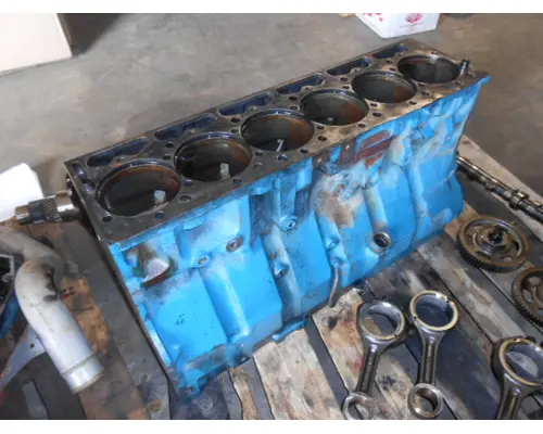 Cylinder Block INTERNATIONAL DT 466E Bobby Johnson Equipment Co., Inc.