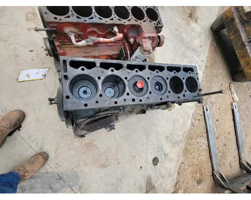 Cylinder Block INTERNATIONAL DT 466E Crest Truck Parts