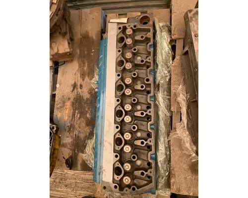 Cylinder Head INTERNATIONAL DT 466E Truck Salvage International Inc