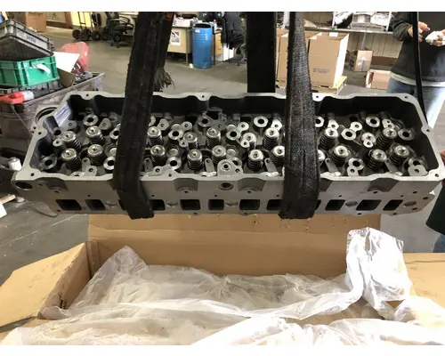 Cylinder Head INTERNATIONAL DT 466E Vander Haags Inc Col