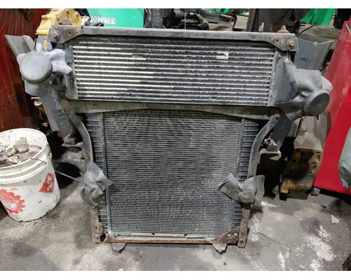 Radiator INTERNATIONAL DT 466E Truck Salvage International Inc