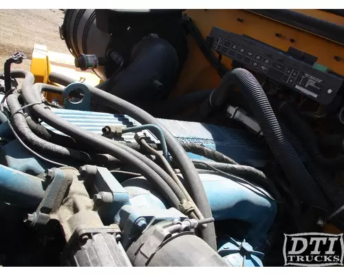 Valve Cover INTERNATIONAL DT 466E DTI Trucks