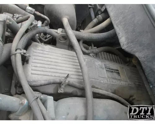 Valve Cover INTERNATIONAL DT 466E DTI Trucks