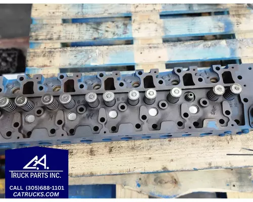 Cylinder Head INTERNATIONAL DT466 CA Truck Parts