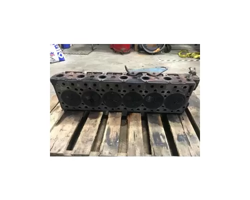 Cylinder Head INTERNATIONAL DT530E Quality Bus &amp; Truck Parts