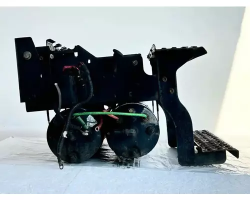 International DuraStar 4300 Battery Box