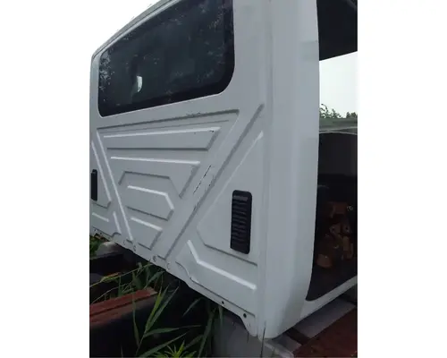 International DuraStar 4300 Cab