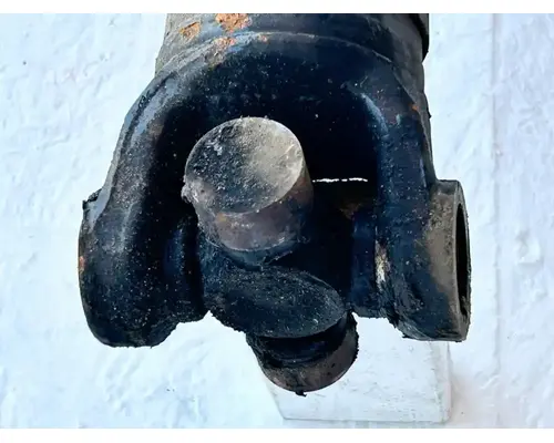 International DuraStar 4300 Drive Shaft, Front