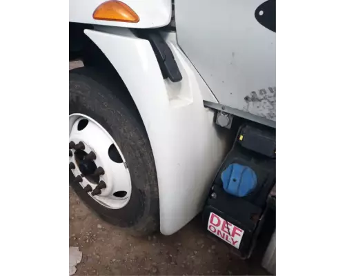 International DuraStar 4300 Fender Extension