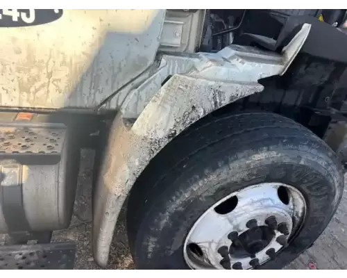 International DuraStar 4300 Fender Extension