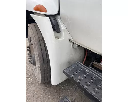 International DuraStar 4300 Fender Extension