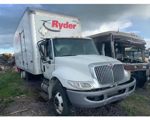 International DuraStar 4300 Grille