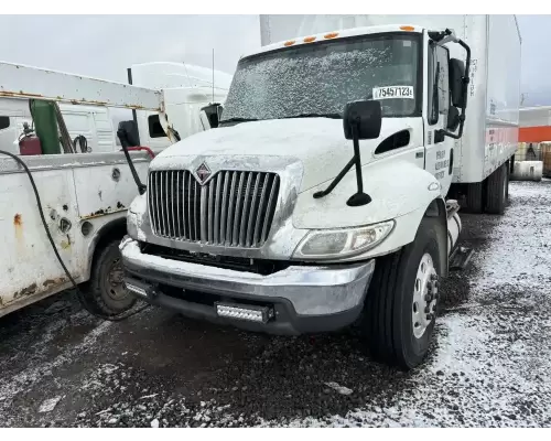 International DuraStar 4300 Grille