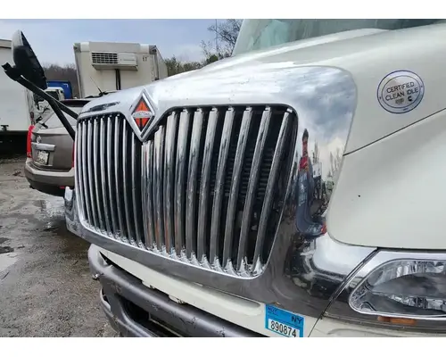 International DuraStar 4300 Grille