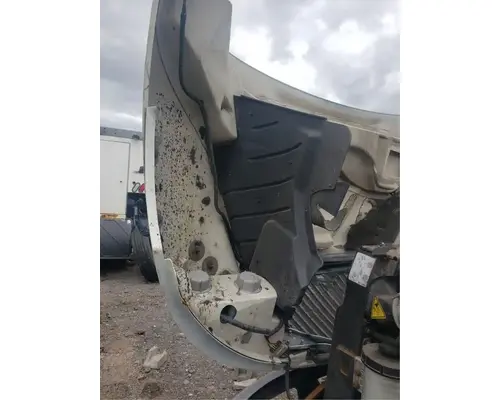 International DuraStar 4300 Hood