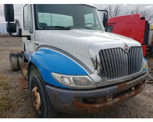 International DuraStar 4300 Hood