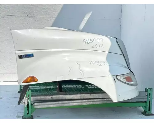 International DuraStar 4300 Hood