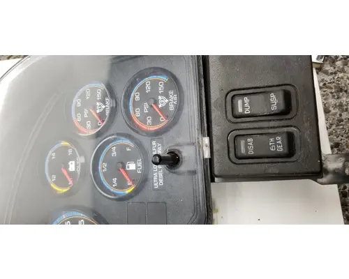 International DuraStar 4300 Instrument Cluster