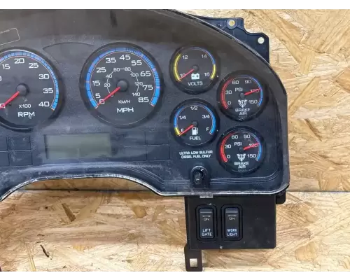 International DuraStar 4300 Instrument Cluster