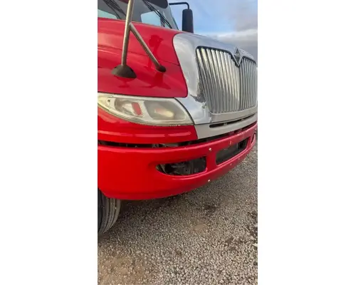 International DuraStar 4400 Bumper Assembly, Front