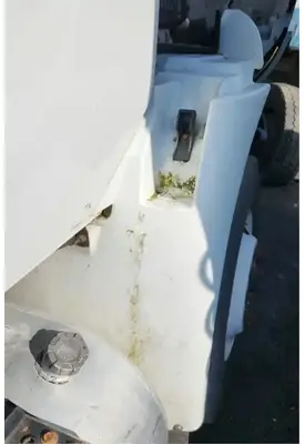 International DuraStar 4400 Fender Extension