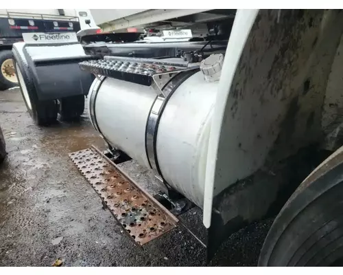 International DuraStar 4400 Fuel Tank
