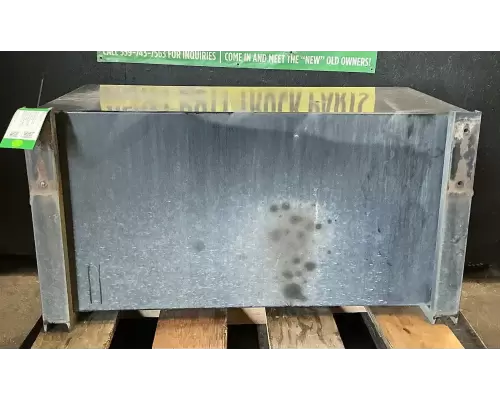 International DuraStar 4400 Tool Box