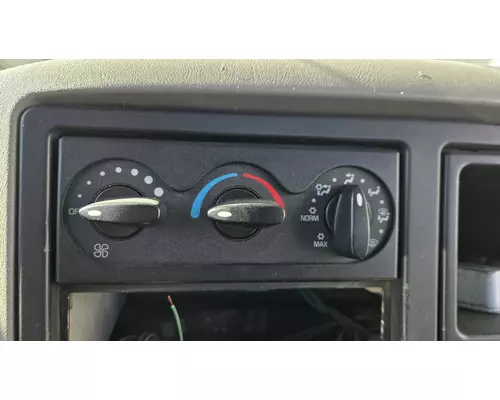 Temperature Control INTERNATIONAL DURASTAR (4400) Custom Truck One Source