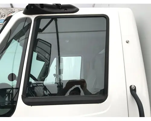 Door Glass, Front International DURASTAR (4300) Vander Haags Inc Cb