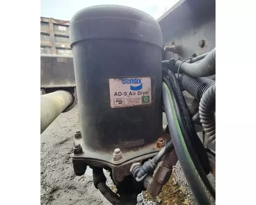 Air Dryer International DuraStar 4300 Complete Recycling Group LLC