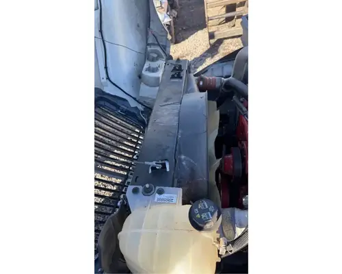 Radiator International DuraStar 4300 Holst Truck Parts