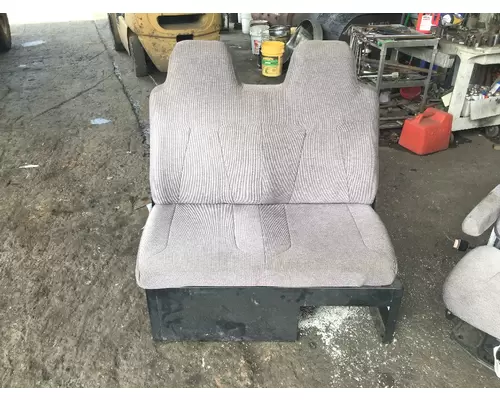 Seat, Front INTERNATIONAL DURASTAR 4300 Camerota Truck Parts