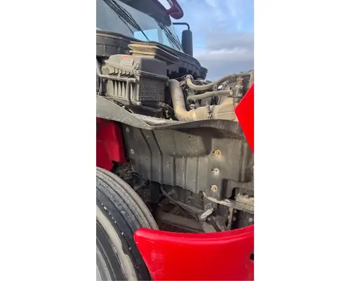 Inner Fender International DuraStar 4400 Holst Truck Parts