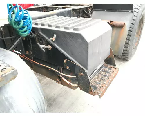 Battery Box INTERNATIONAL Durastar Vander Haags Inc Cb