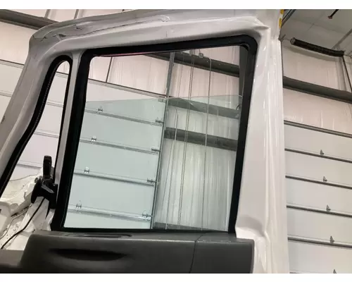 Door Glass, Front INTERNATIONAL Durastar Vander Haags Inc WM