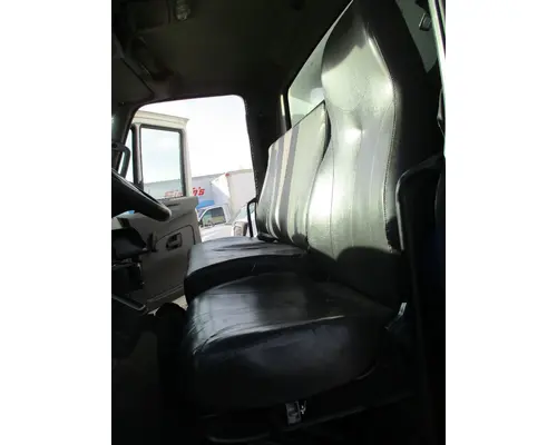 Seat, Front INTERNATIONAL Durastar DTI Trucks
