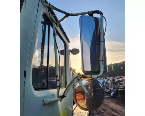 International F-2275 Mirror (Side View)