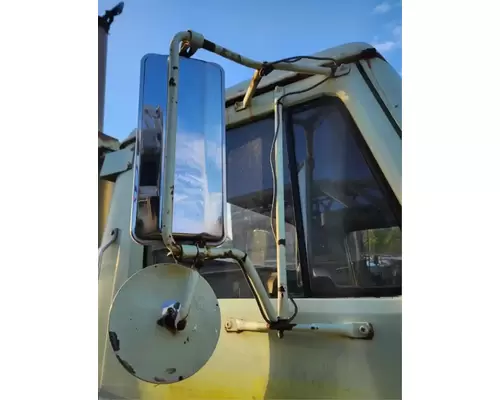International F-2275 Mirror (Side View)