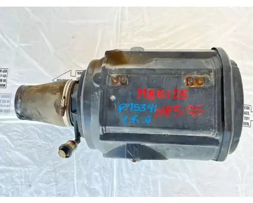 International F-2554 Air Cleaner